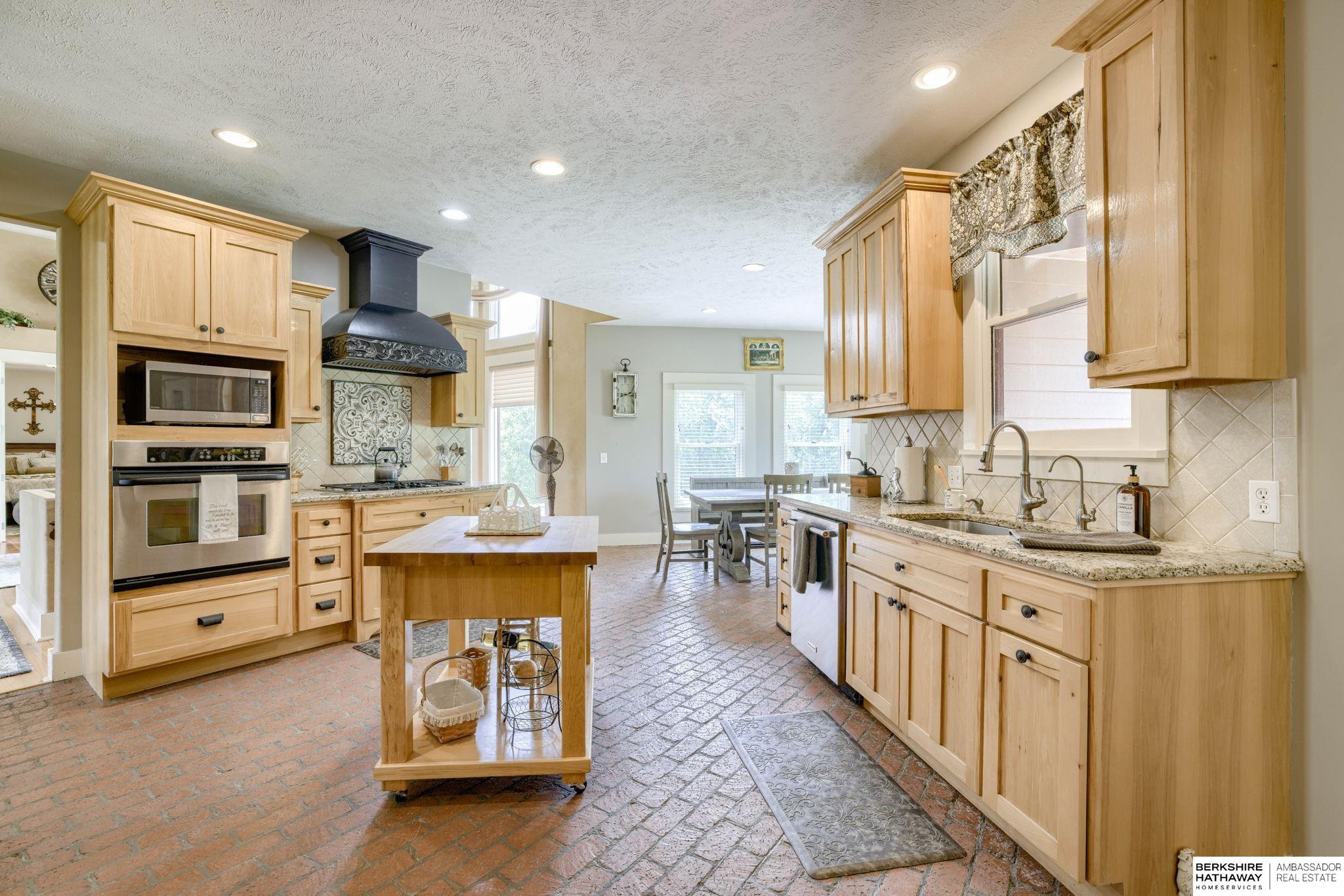 Nehawka, Nebraska 68413, United States, 4 Bedrooms Bedrooms, ,4 BathroomsBathrooms,Residential,Active,191746