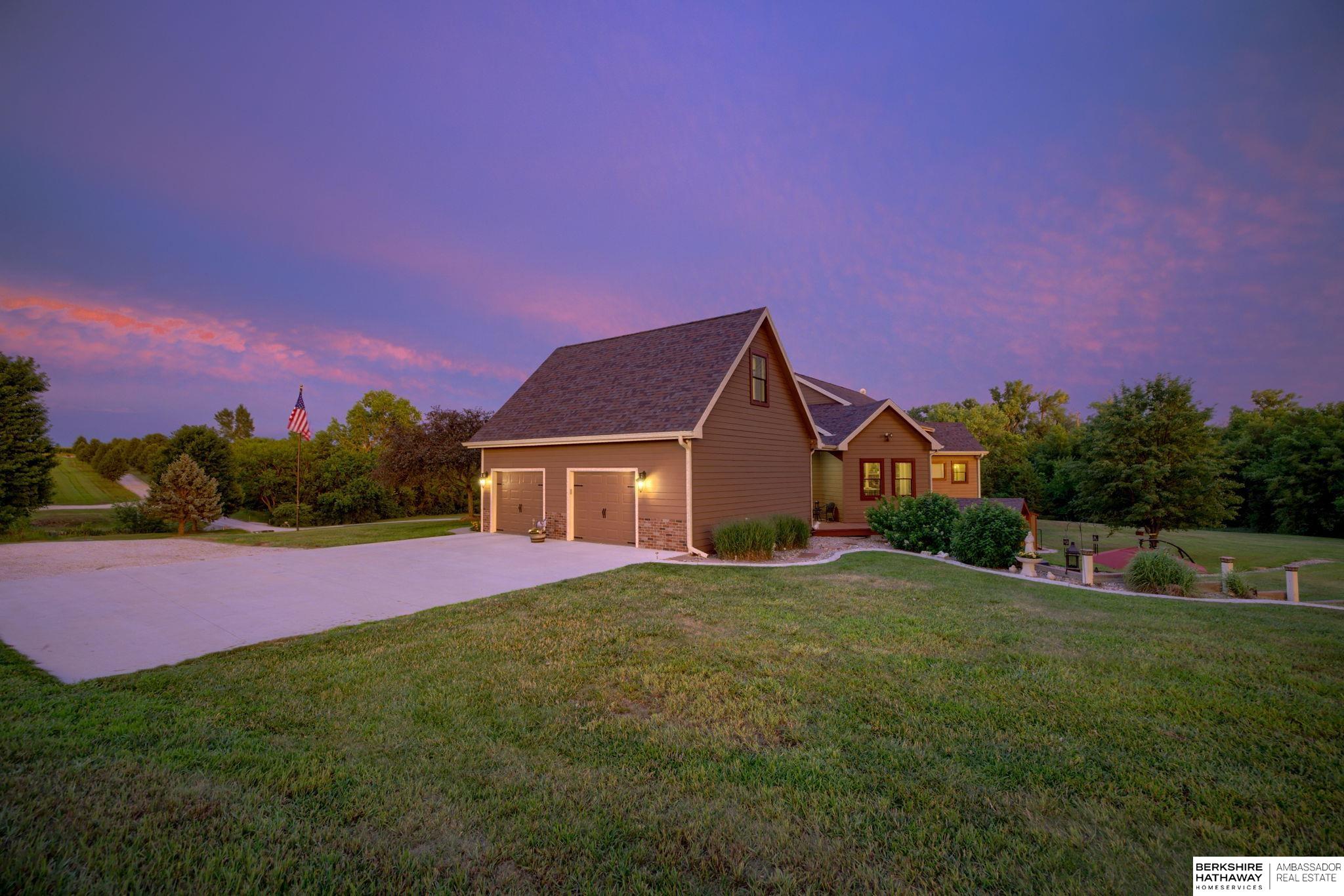 Nehawka, Nebraska 68413, United States, 4 Bedrooms Bedrooms, ,4 BathroomsBathrooms,Residential,Active,191746