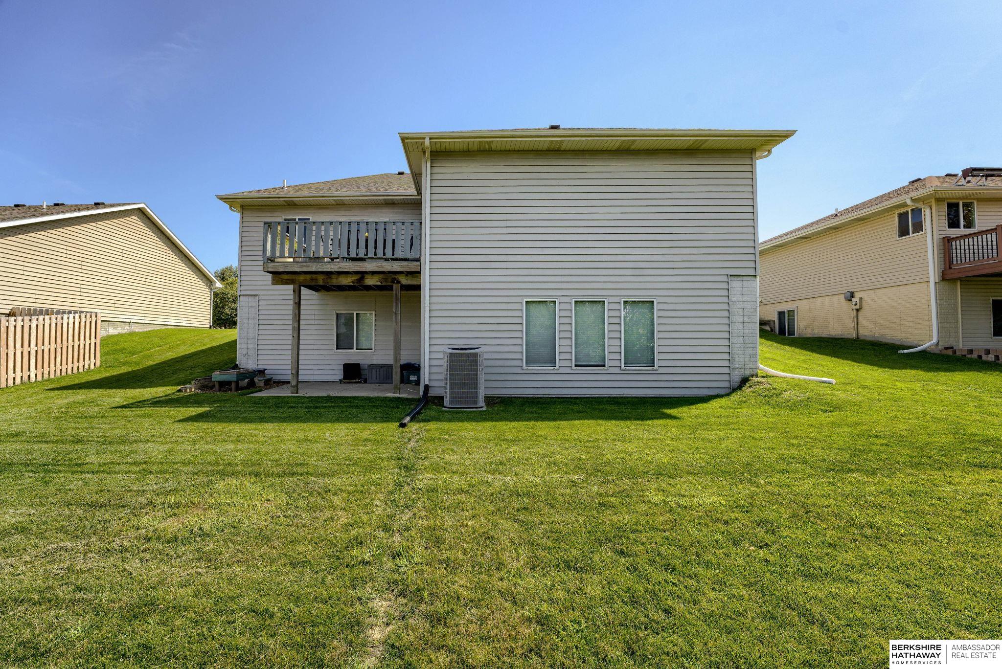 Omaha, Nebraska 68136, United States, 4 Bedrooms Bedrooms, ,3 BathroomsBathrooms,Residential,Active,216881