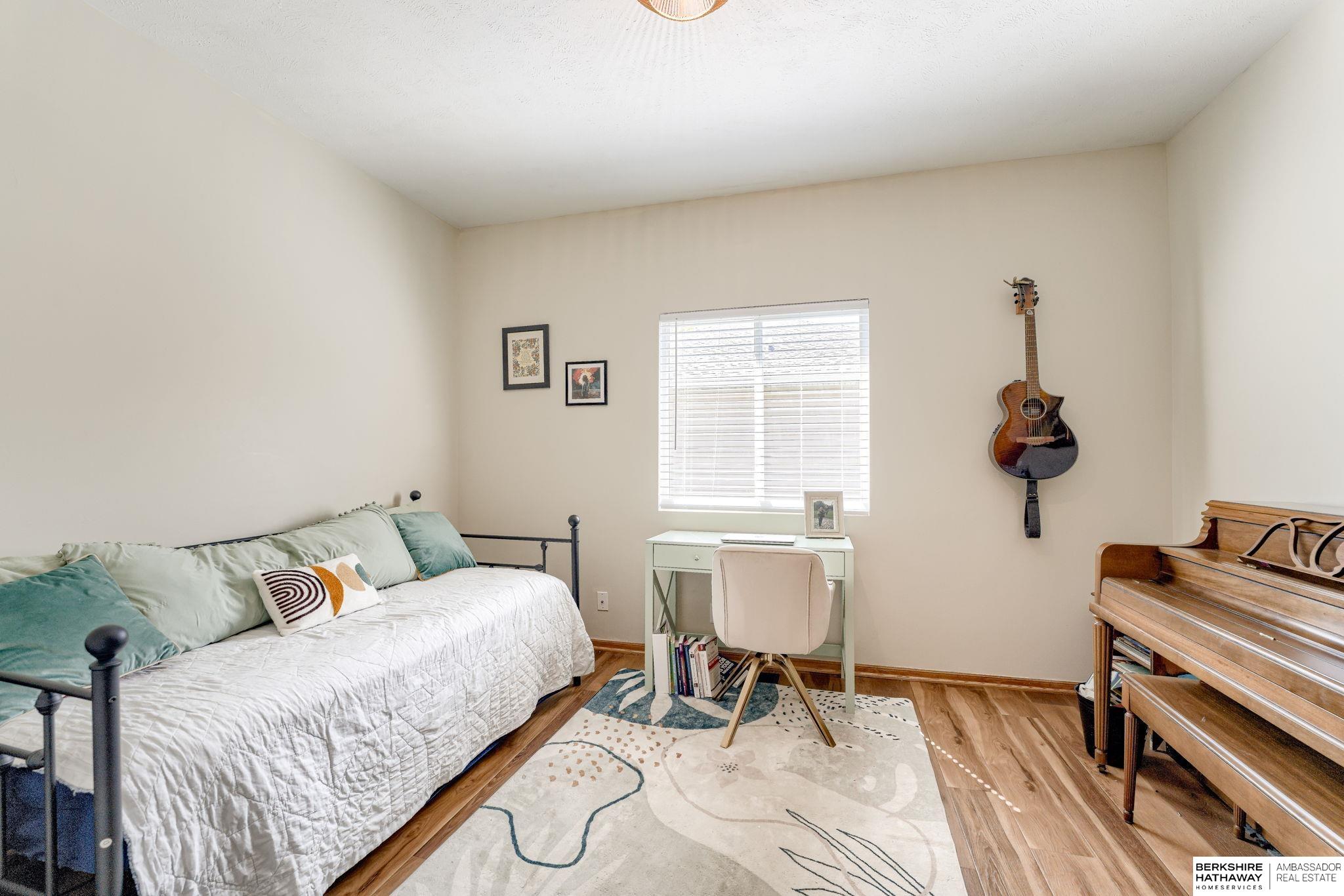 Omaha, Nebraska 68136, United States, 4 Bedrooms Bedrooms, ,3 BathroomsBathrooms,Residential,Active,216881