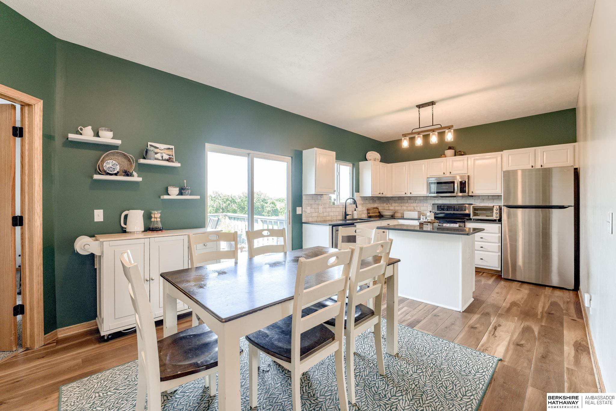 Omaha, Nebraska 68136, United States, 4 Bedrooms Bedrooms, ,3 BathroomsBathrooms,Residential,Active,216881