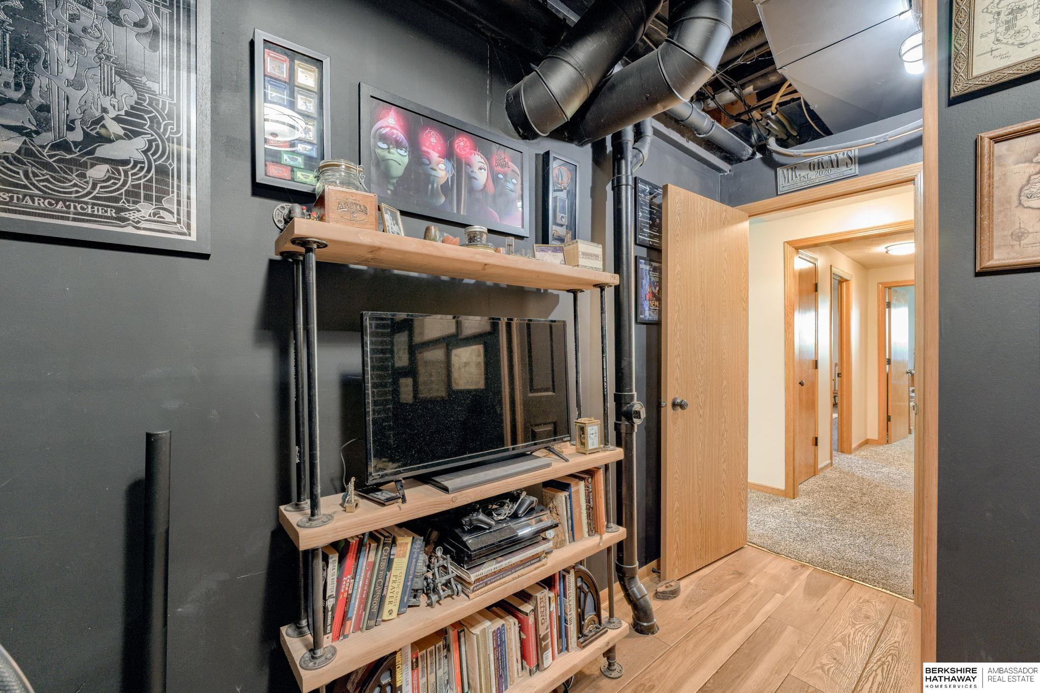 Omaha, Nebraska 68136, United States, 4 Bedrooms Bedrooms, ,3 BathroomsBathrooms,Residential,Active,216881