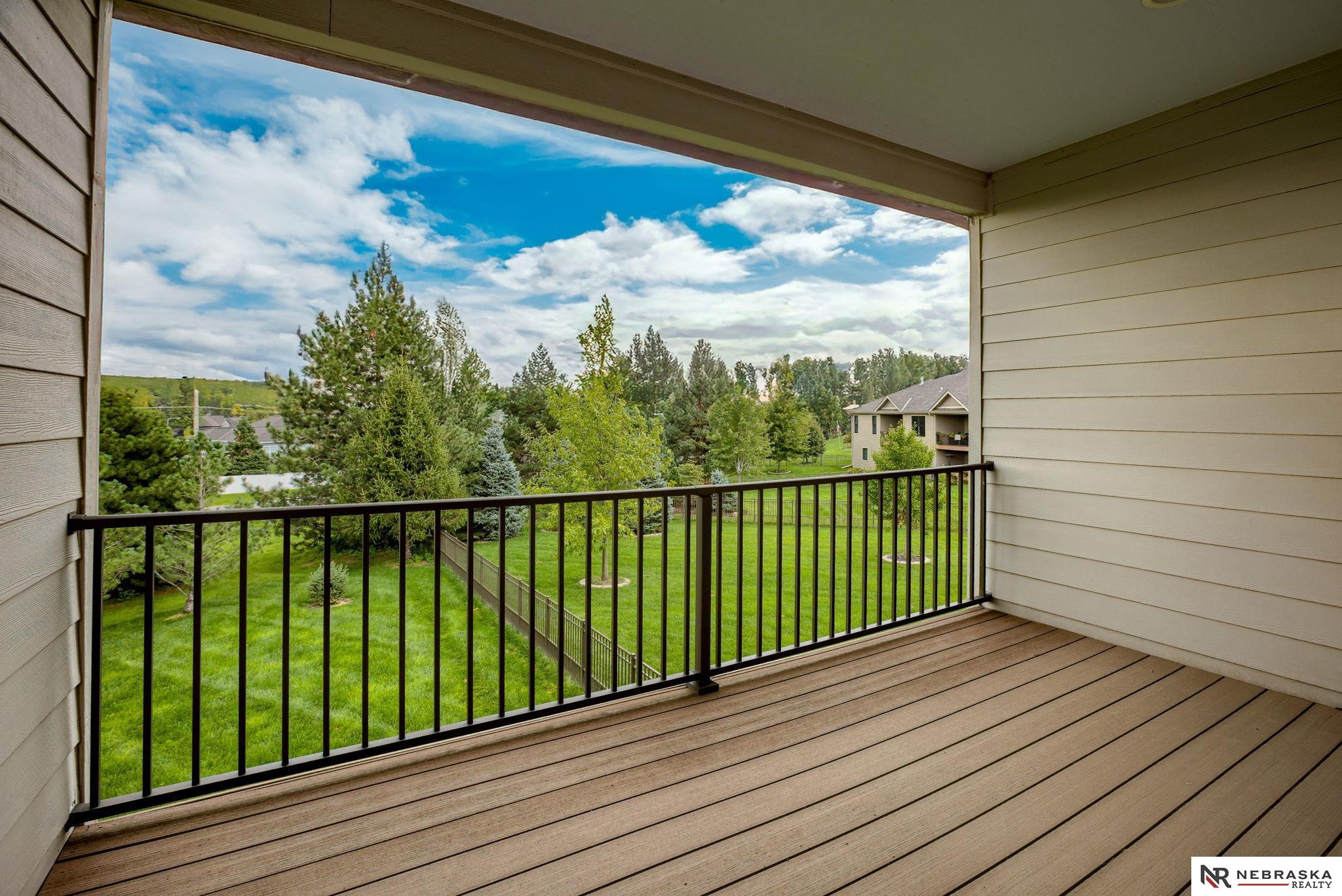 Omaha, Nebraska 68116, United States, 2 Bedrooms Bedrooms, ,2 BathroomsBathrooms,Residential,Pending,192626