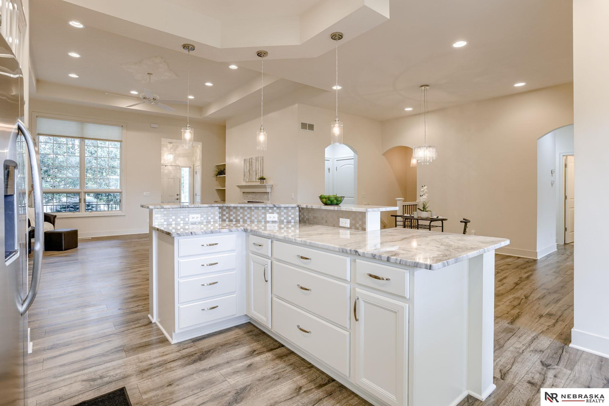 Omaha, Nebraska 68116, United States, 2 Bedrooms Bedrooms, ,2 BathroomsBathrooms,Residential,Pending,192626