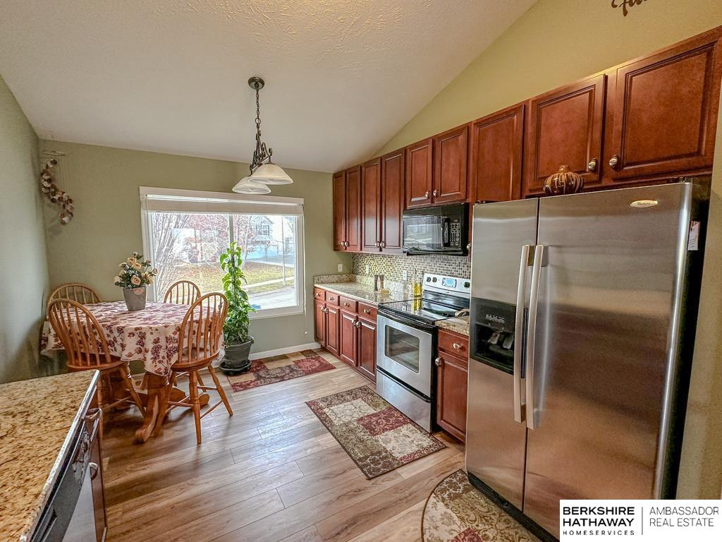 Bennington, Nebraska 68007, United States, 3 Bedrooms Bedrooms, ,2 BathroomsBathrooms,Residential,Active,246916