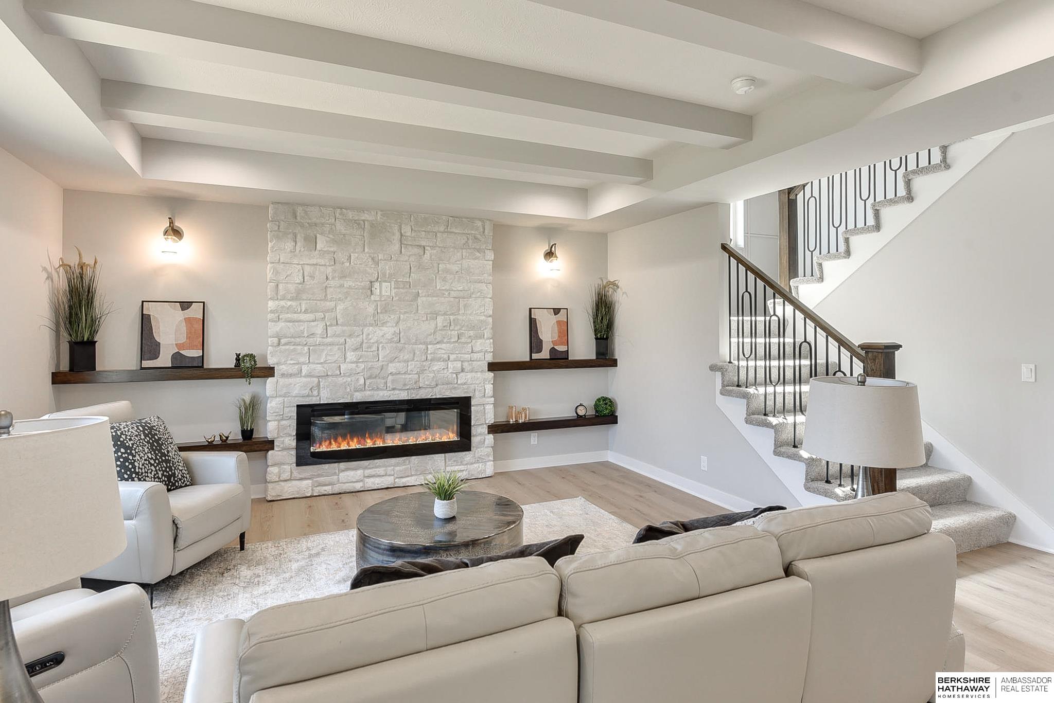 Elkhorn, Nebraska 68022, United States, 4 Bedrooms Bedrooms, ,3 BathroomsBathrooms,Residential,Active,23368