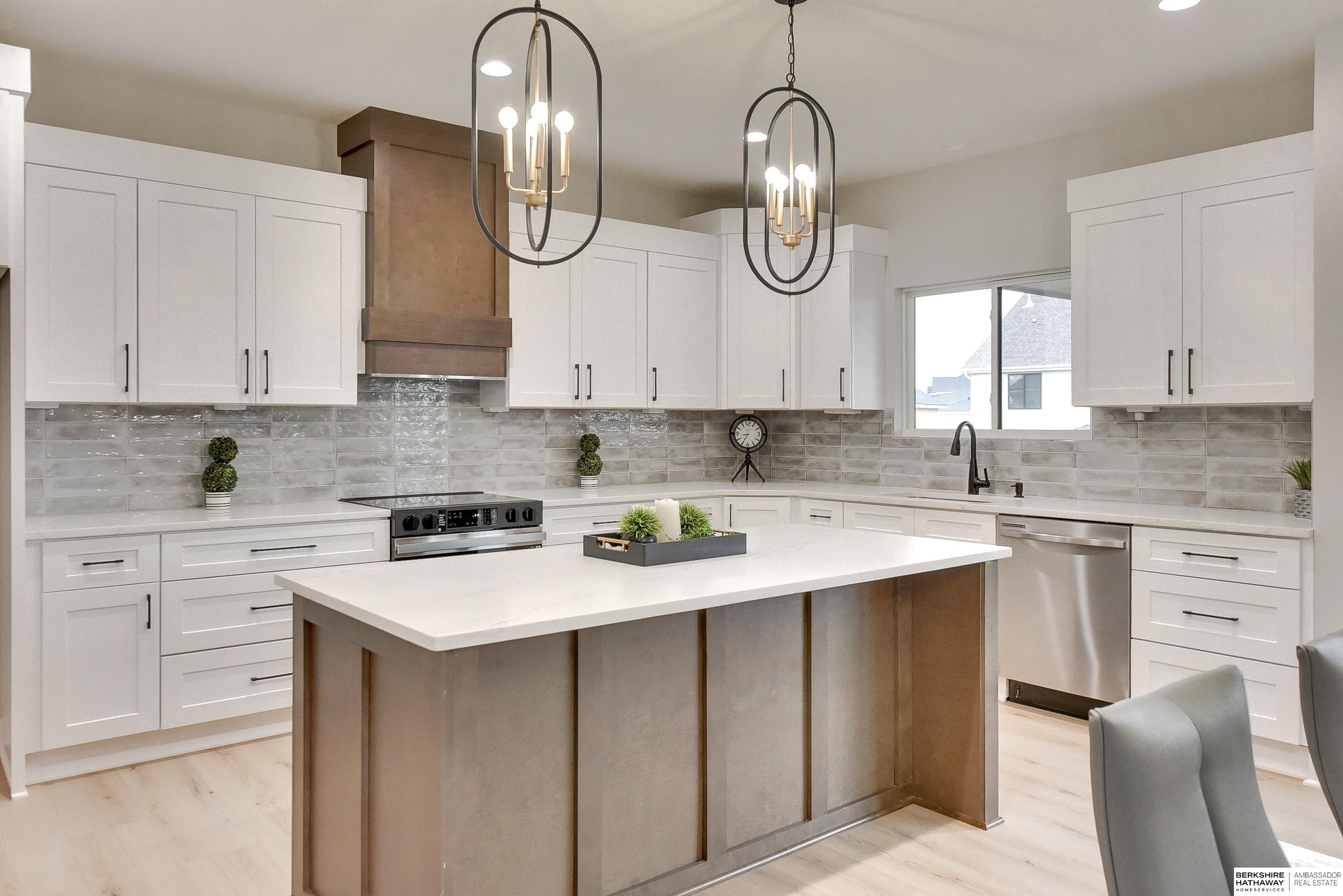 Elkhorn, Nebraska 68022, United States, 4 Bedrooms Bedrooms, ,3 BathroomsBathrooms,Residential,Active,23368