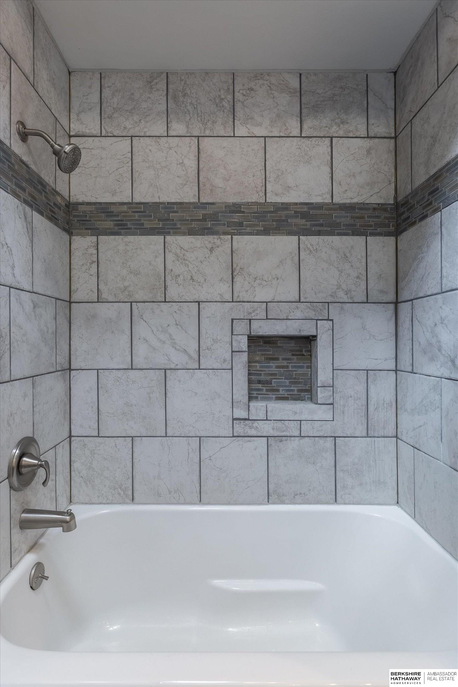 Omaha, Nebraska 68144, United States, 3 Bedrooms Bedrooms, ,2 BathroomsBathrooms,Residential,Pending,203975