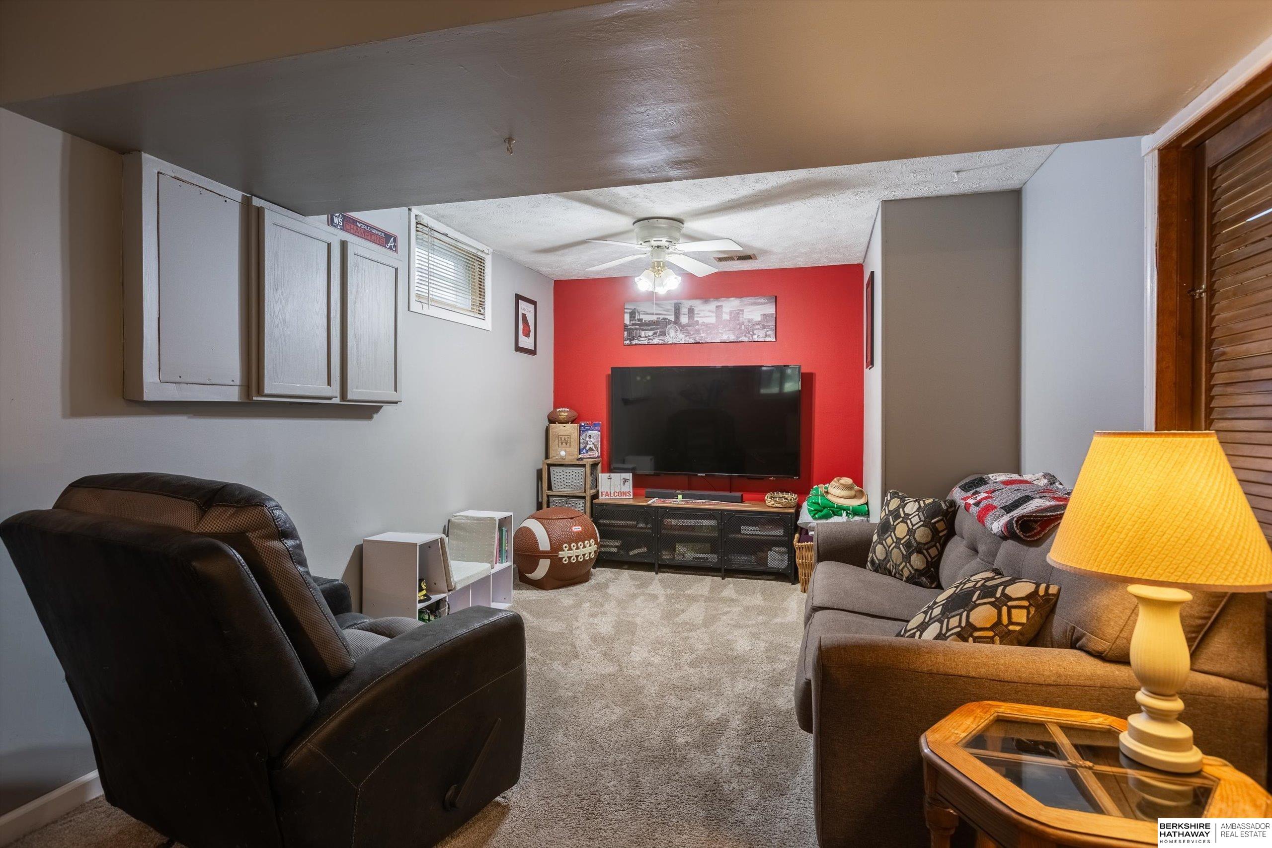 Omaha, Nebraska 68144, United States, 3 Bedrooms Bedrooms, ,2 BathroomsBathrooms,Residential,Pending,203975