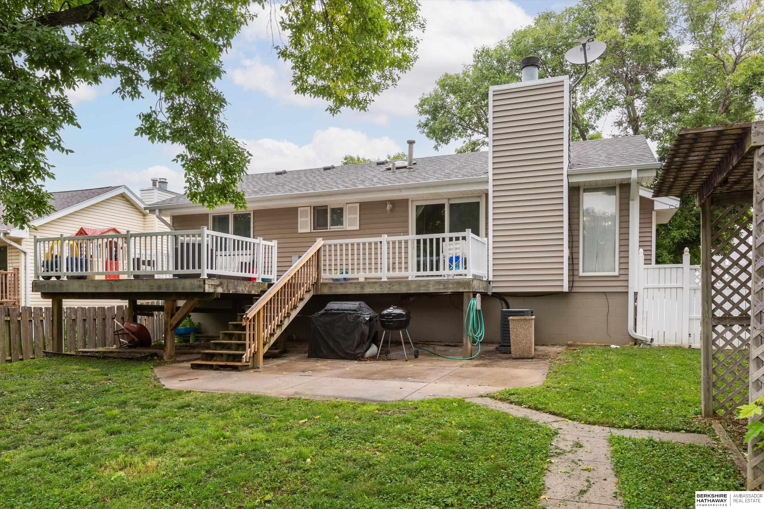 Omaha, Nebraska 68144, United States, 3 Bedrooms Bedrooms, ,2 BathroomsBathrooms,Residential,Pending,203975