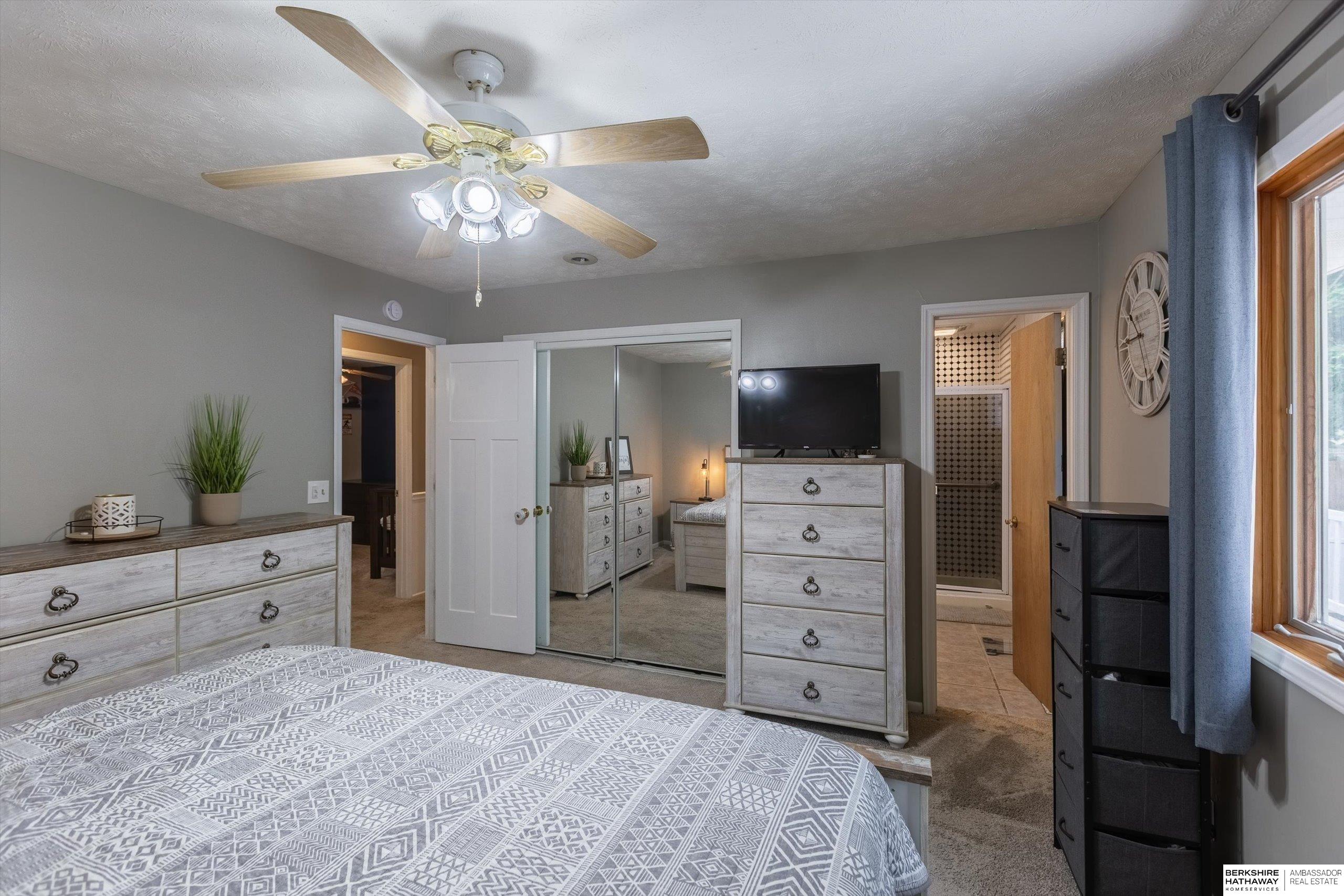 Omaha, Nebraska 68144, United States, 3 Bedrooms Bedrooms, ,2 BathroomsBathrooms,Residential,Pending,203975