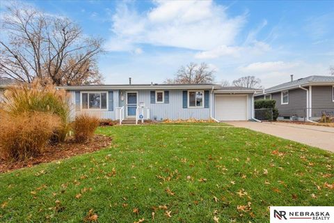Photo of 5012 Magnolia Street, Omaha, NE 68137 (MLS # 22531581)