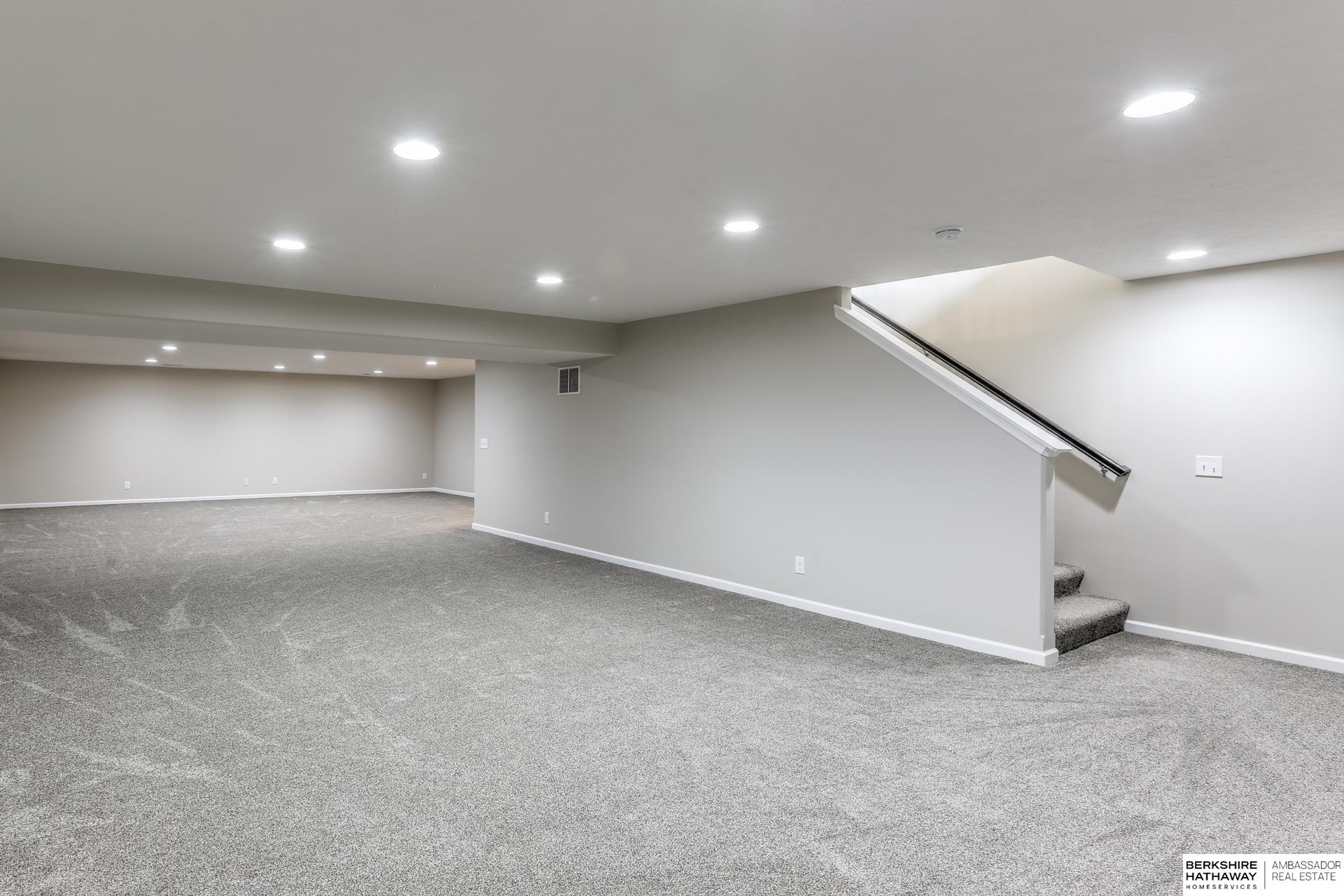 Gretna, Nebraska 68028, United States, 4 Bedrooms Bedrooms, ,3 BathroomsBathrooms,Residential,Active,169502