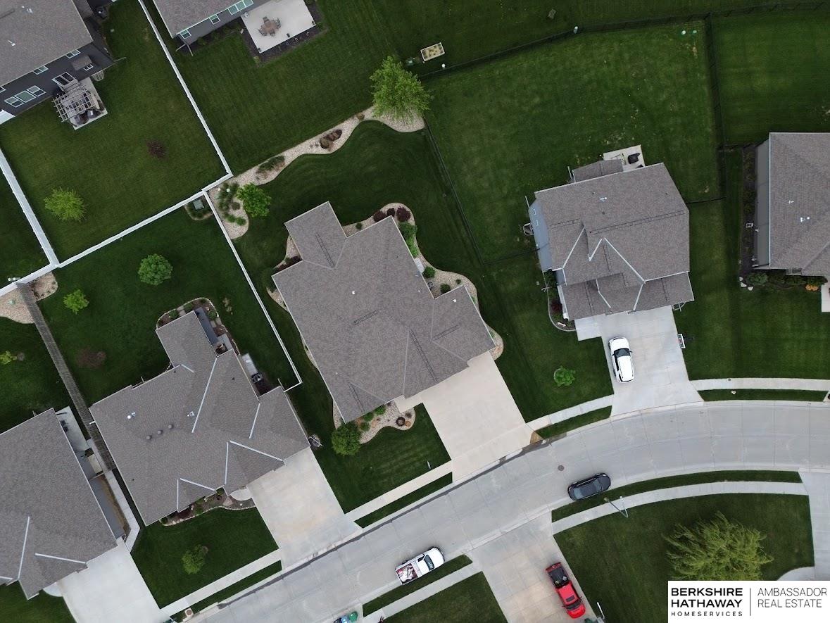 Gretna, Nebraska 68028, United States, 4 Bedrooms Bedrooms, ,3 BathroomsBathrooms,Residential,Active,169502