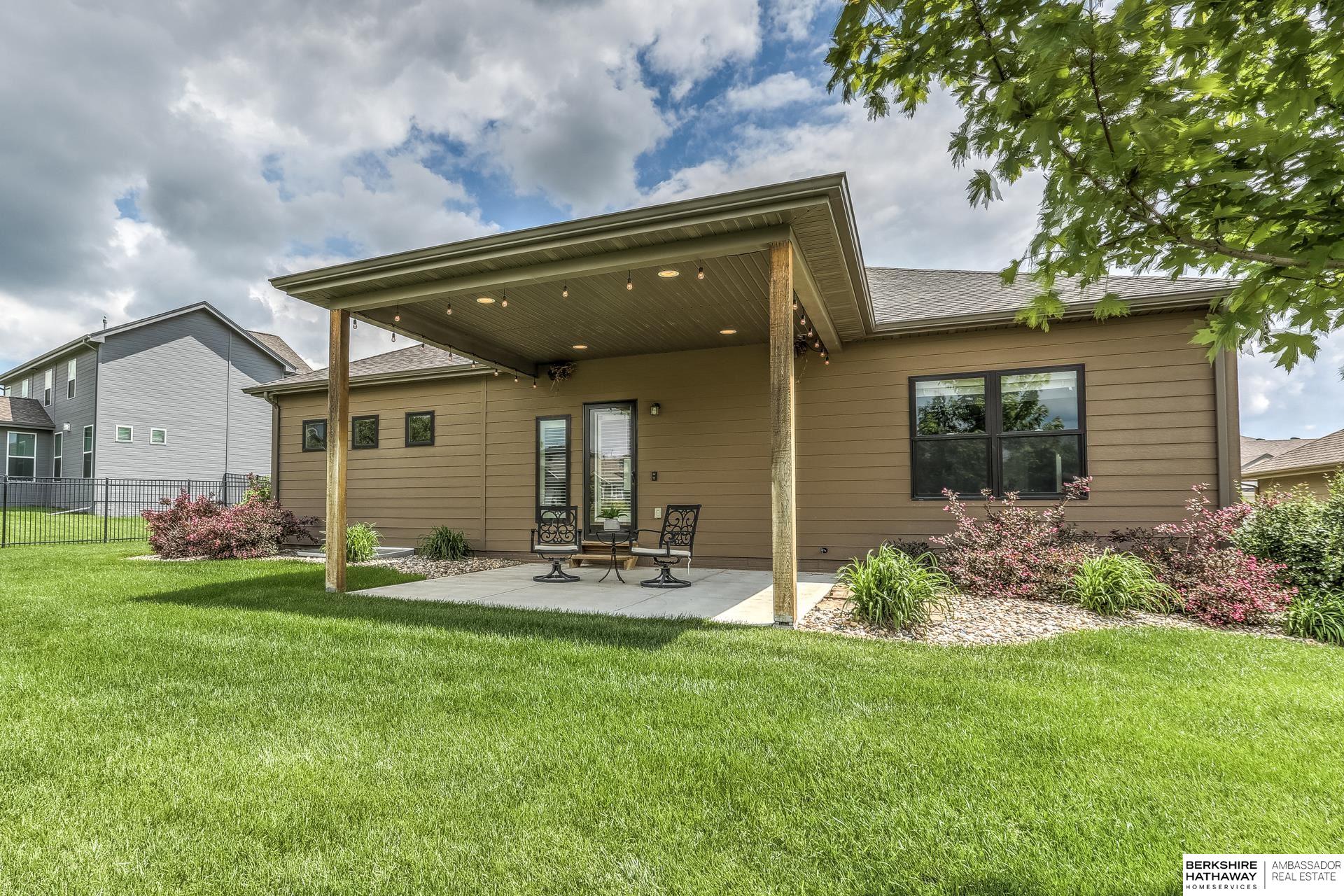 Gretna, Nebraska 68028, United States, 4 Bedrooms Bedrooms, ,3 BathroomsBathrooms,Residential,Active,169502