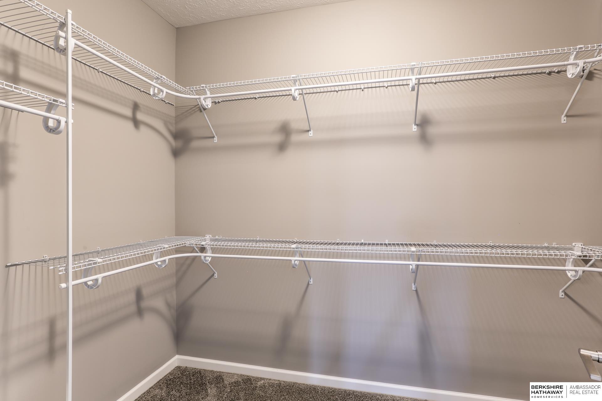 Gretna, Nebraska 68028, United States, 4 Bedrooms Bedrooms, ,3 BathroomsBathrooms,Residential,Active,169502