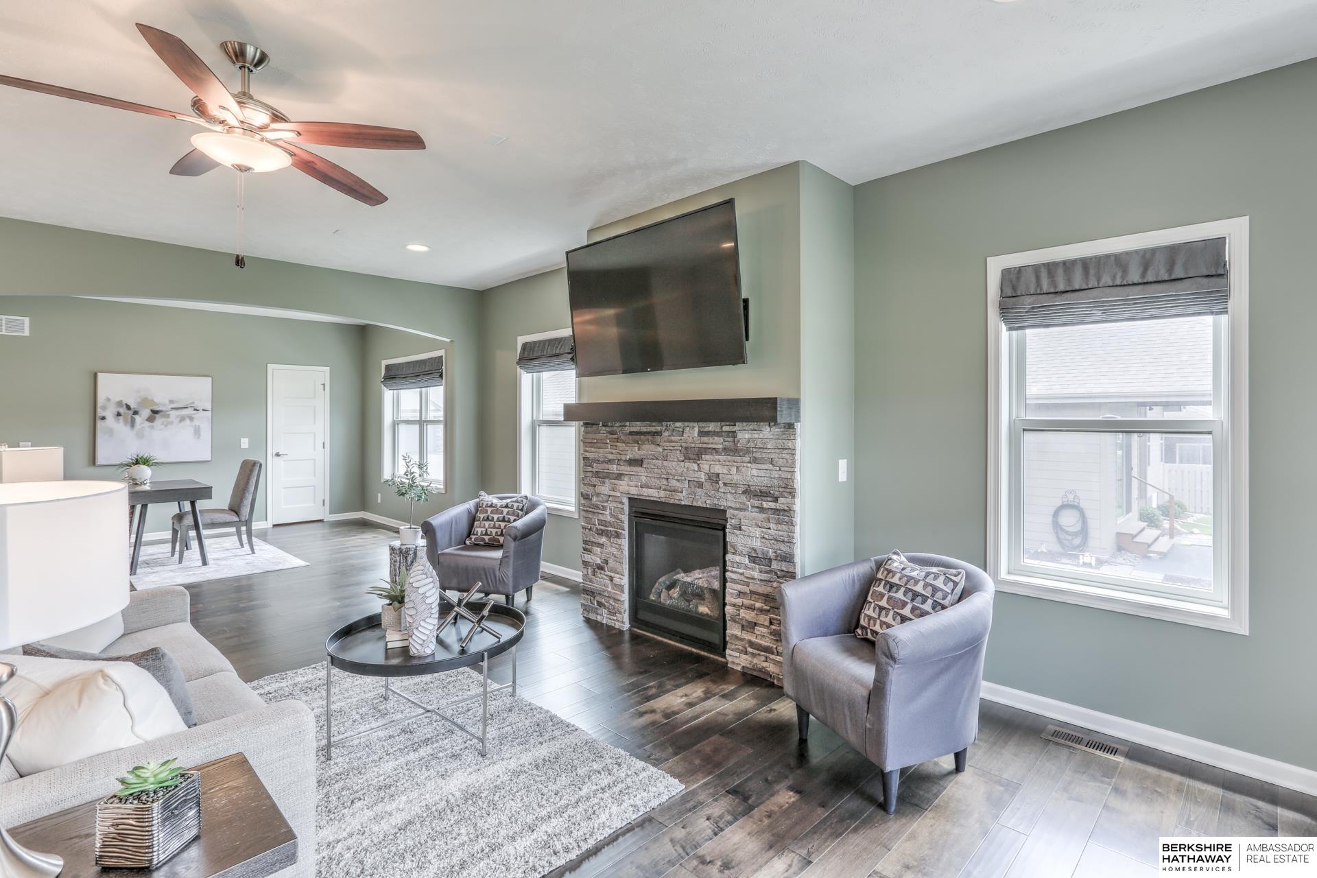 Gretna, Nebraska 68028, United States, 4 Bedrooms Bedrooms, ,3 BathroomsBathrooms,Residential,Active,169502