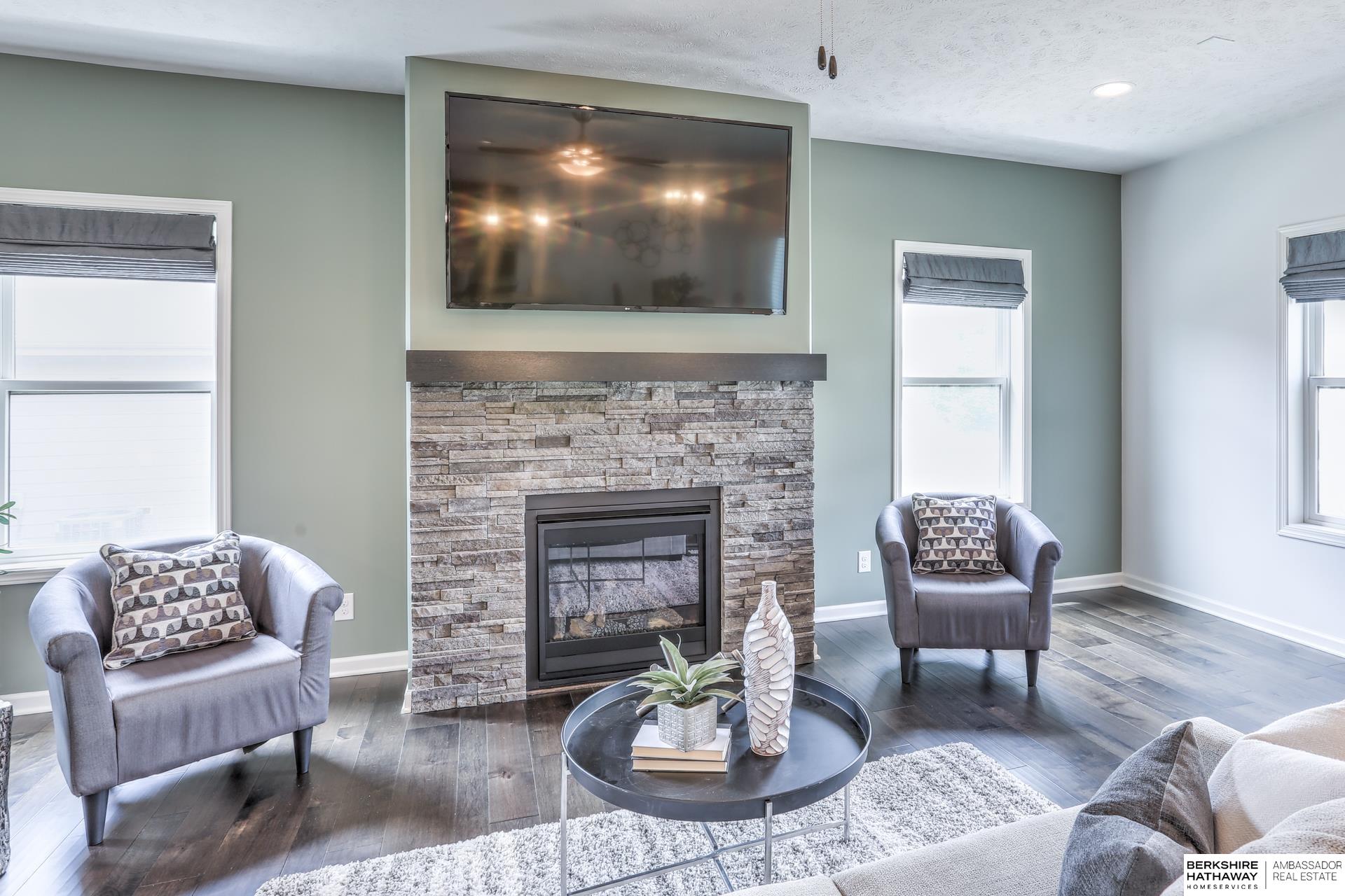 Gretna, Nebraska 68028, United States, 4 Bedrooms Bedrooms, ,3 BathroomsBathrooms,Residential,Active,169502