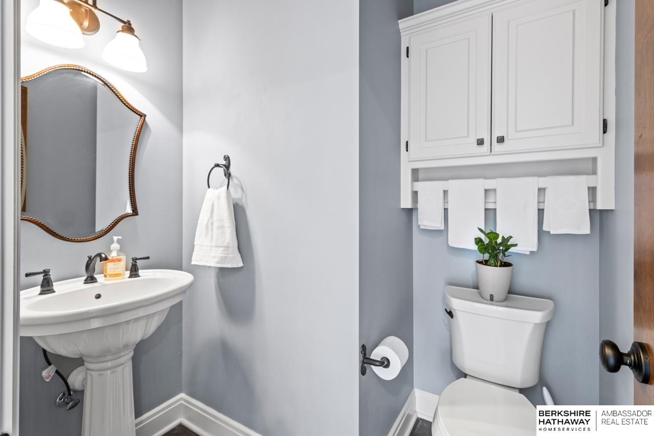 Omaha, Nebraska 68130, United States, 4 Bedrooms Bedrooms, ,4 BathroomsBathrooms,Residential,Active,159816