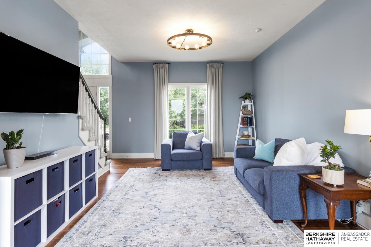 Omaha, Nebraska 68130, United States, 4 Bedrooms Bedrooms, ,4 BathroomsBathrooms,Residential,Active,159816