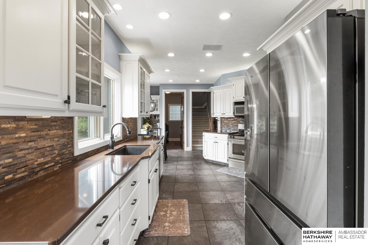 Omaha, Nebraska 68130, United States, 4 Bedrooms Bedrooms, ,4 BathroomsBathrooms,Residential,Active,159816