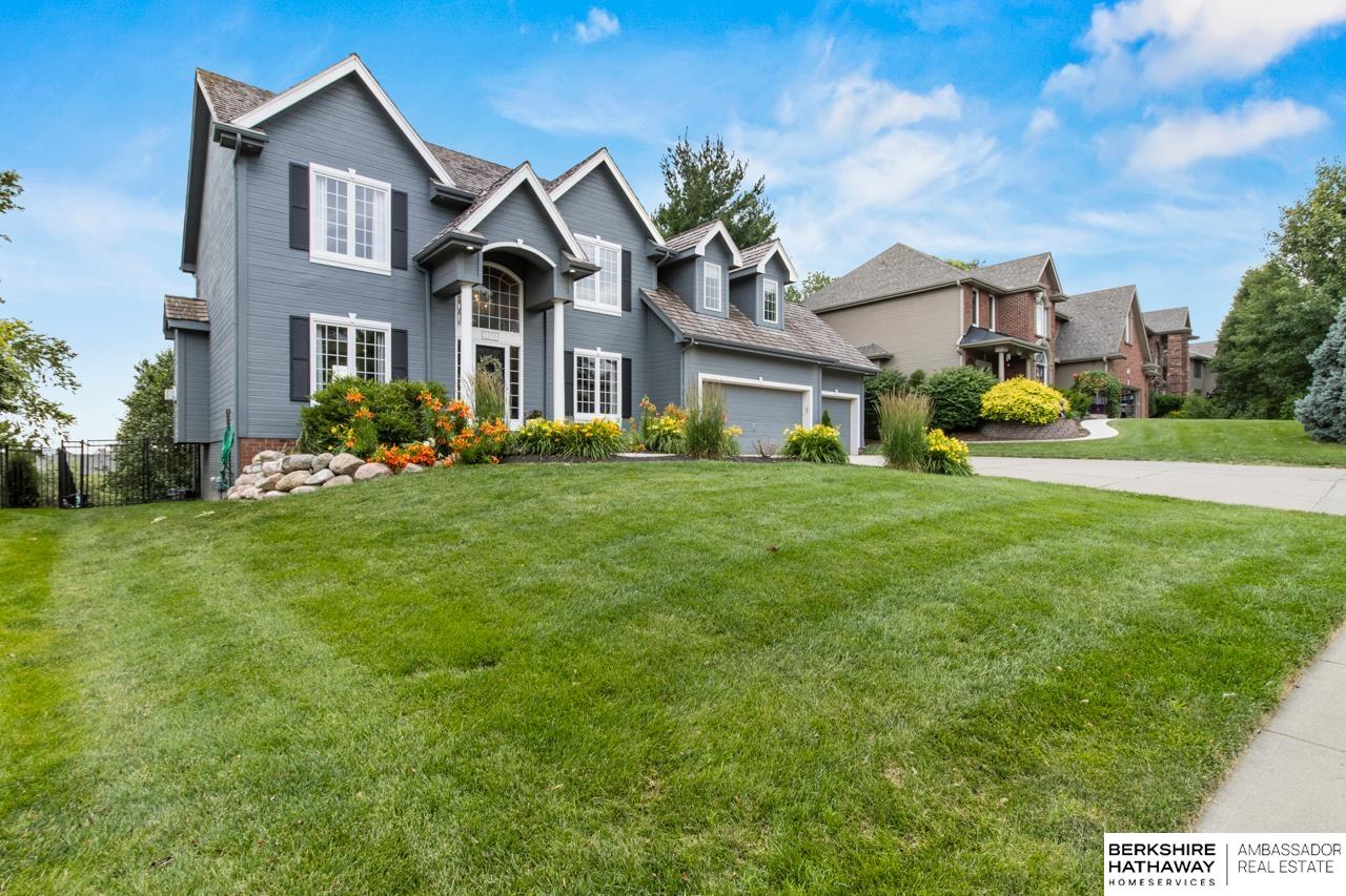 Omaha, Nebraska 68130, United States, 4 Bedrooms Bedrooms, ,4 BathroomsBathrooms,Residential,Active,159816