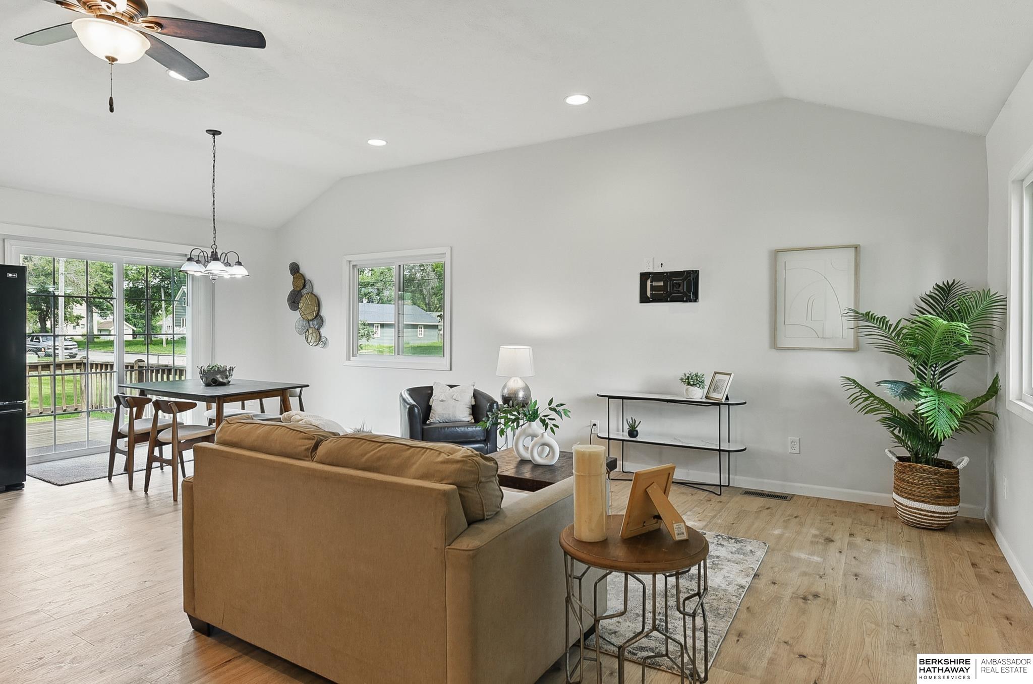 Mead, Nebraska 68041, United States, 2 Bedrooms Bedrooms, ,2 BathroomsBathrooms,Residential,Active,145874