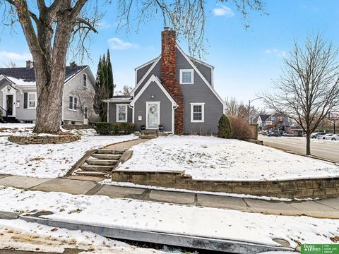 Photo of 5855 William Street, Omaha, NE 68106 (MLS # 22533988)