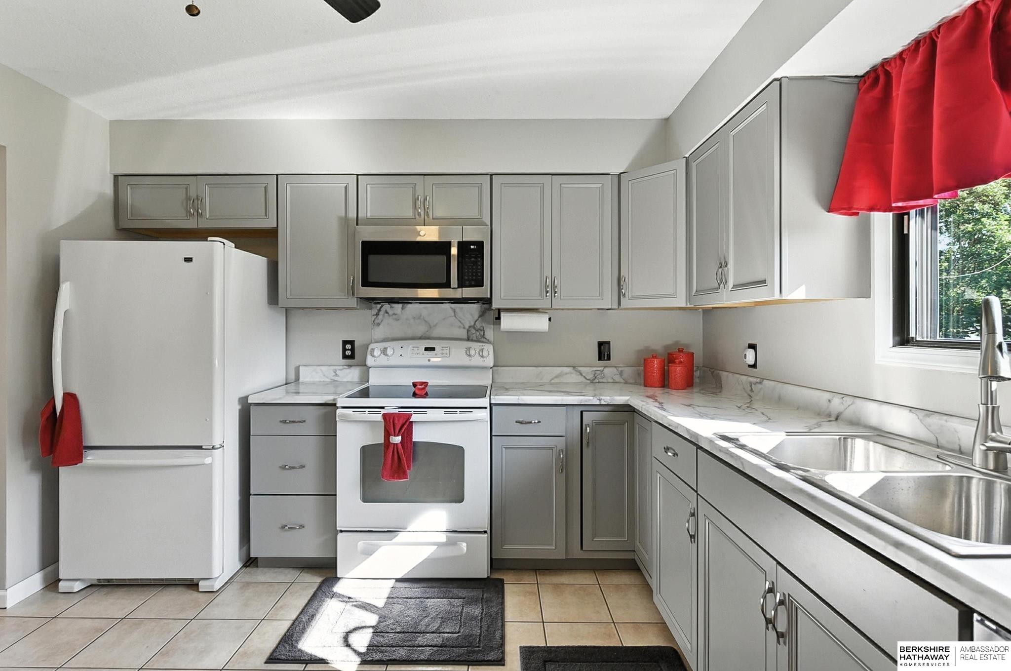 Blair, Nebraska 68008, United States, 2 Bedrooms Bedrooms, ,2 BathroomsBathrooms,Residential,Active,163773