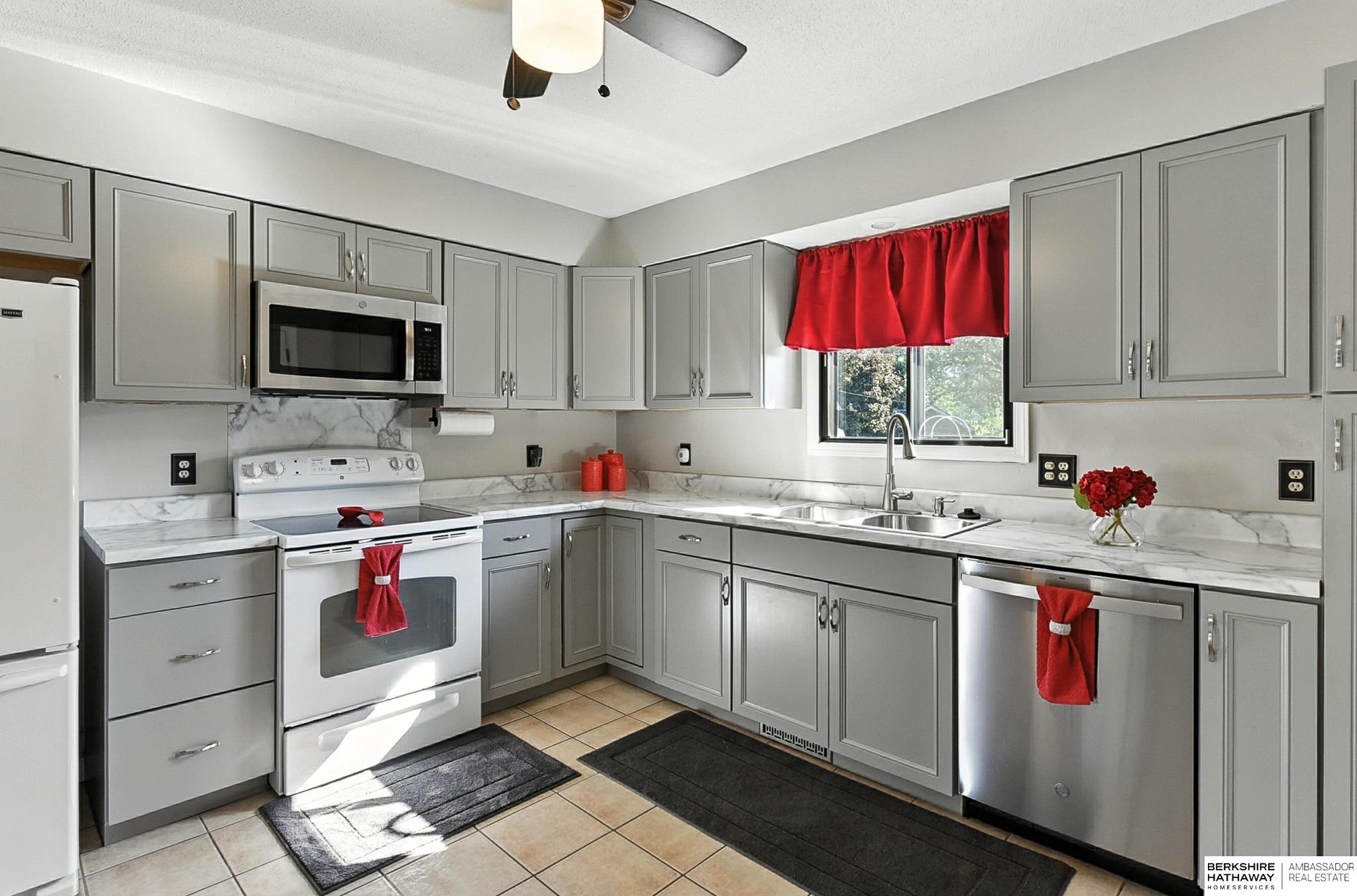 Blair, Nebraska 68008, United States, 2 Bedrooms Bedrooms, ,2 BathroomsBathrooms,Residential,Active,163773