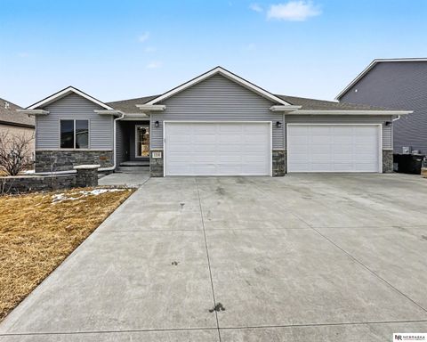 Photo of 1224 N 100th Street, Lincoln, NE 68527 (MLS # 22610913)
