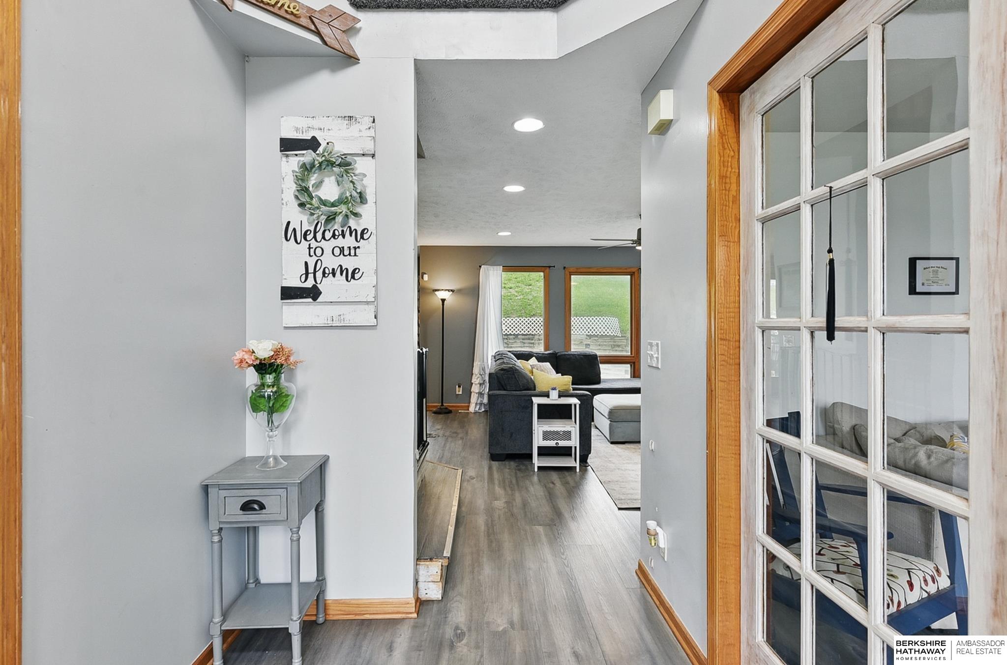 Omaha, Nebraska 68135, United States, 4 Bedrooms Bedrooms, ,3 BathroomsBathrooms,Residential,Pending,135890