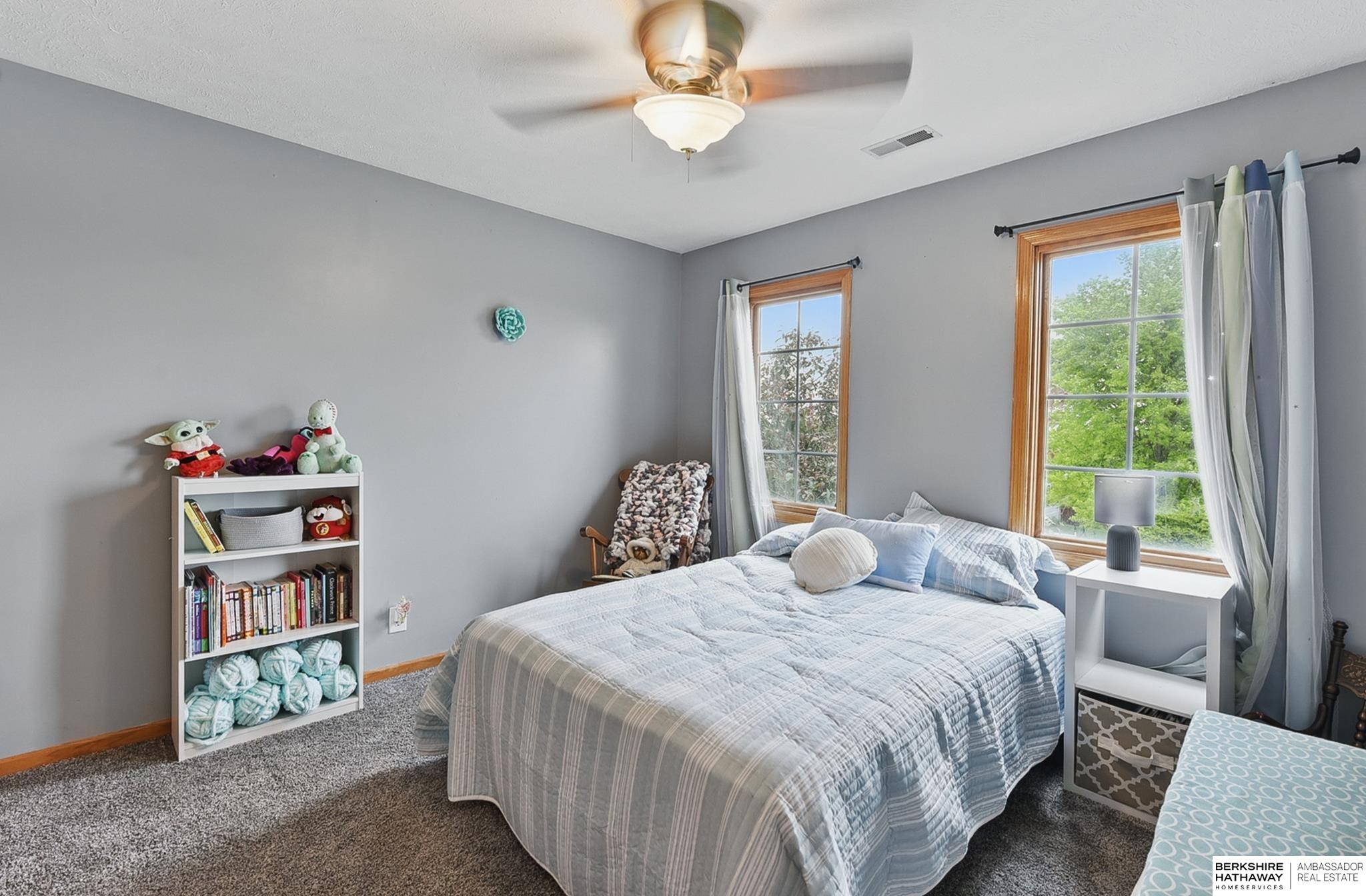 Omaha, Nebraska 68135, United States, 4 Bedrooms Bedrooms, ,3 BathroomsBathrooms,Residential,Pending,135890