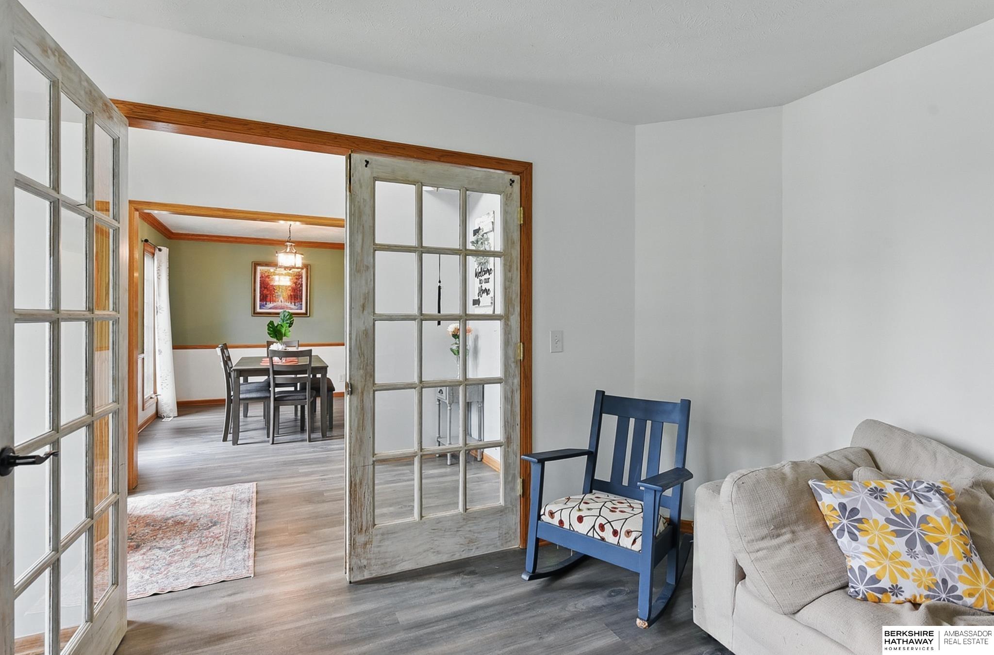 Omaha, Nebraska 68135, United States, 4 Bedrooms Bedrooms, ,3 BathroomsBathrooms,Residential,Pending,135890