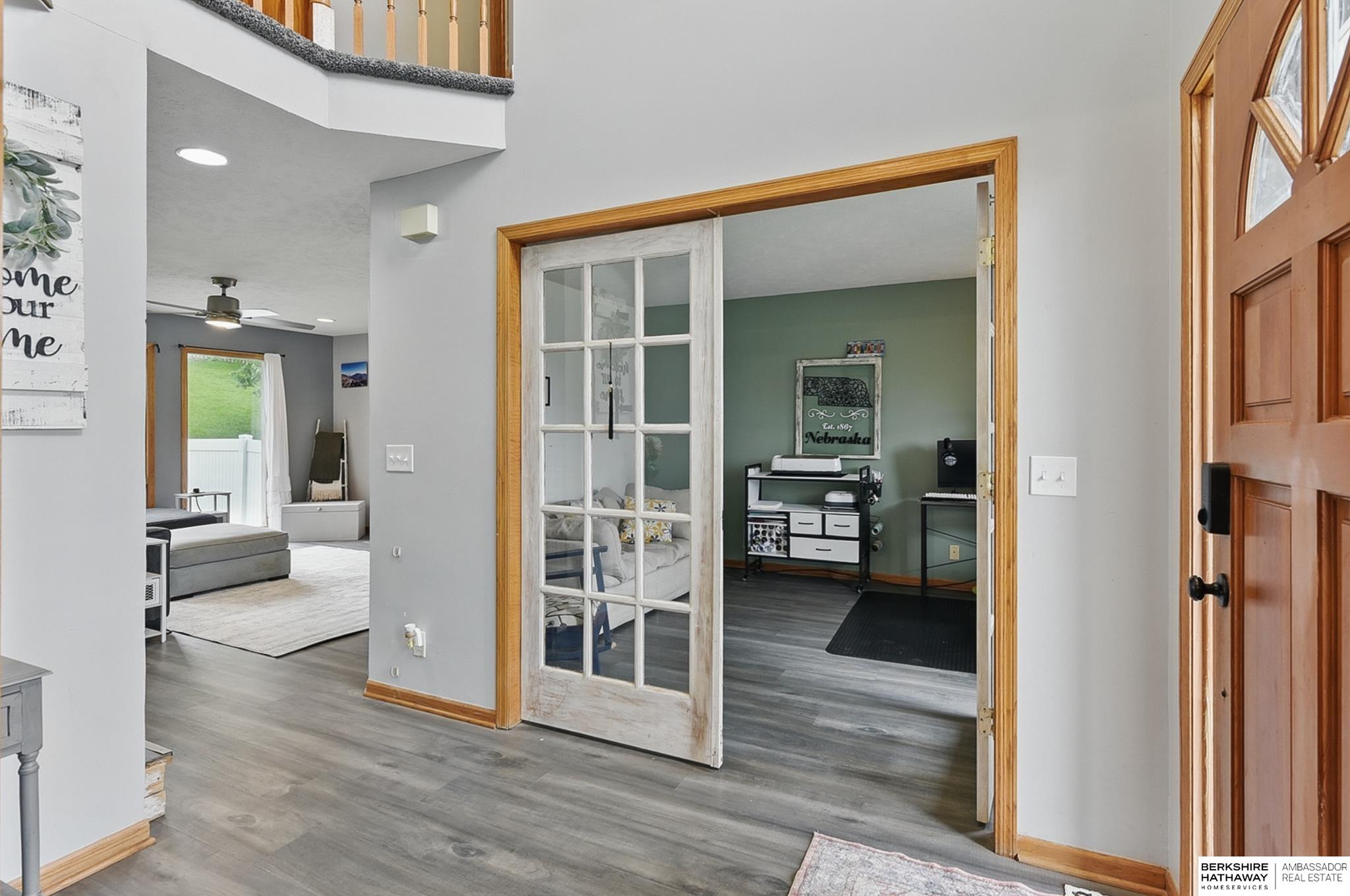 Omaha, Nebraska 68135, United States, 4 Bedrooms Bedrooms, ,3 BathroomsBathrooms,Residential,Pending,135890