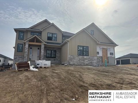 Photo of 19031 Sycamore Drive, Gretna, NE 68028 (MLS # 22605261)