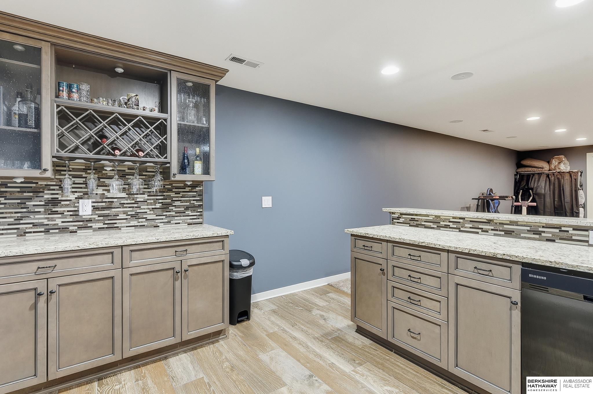 Omaha, Nebraska 68022, United States, 5 Bedrooms Bedrooms, ,3 BathroomsBathrooms,Residential,Active,245692