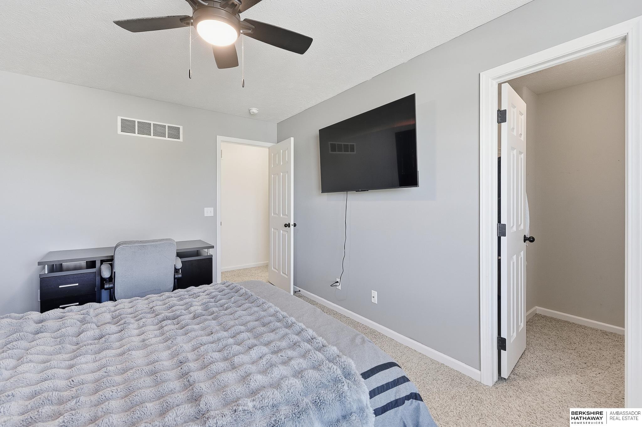 Omaha, Nebraska 68022, United States, 5 Bedrooms Bedrooms, ,3 BathroomsBathrooms,Residential,Active,245692