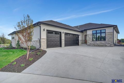 Photo of 9121 White Horse Way, Lincoln, NE 68520 (MLS # 22612040)