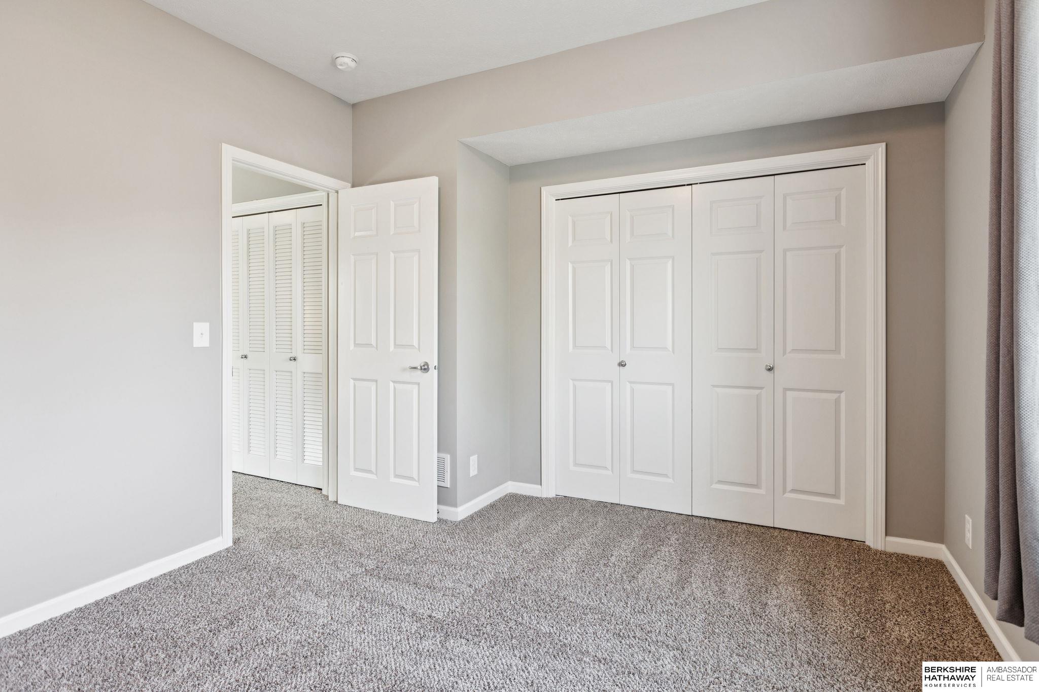 Omaha, Nebraska 68164, United States, 3 Bedrooms Bedrooms, ,2 BathroomsBathrooms,Residential,Pending,212952