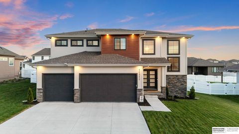 Photo of 11511 Cooper Street, Papillion, NE 68046 (MLS # 22605701)