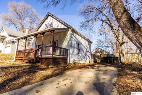 Photo of 4266 Maple Street, Omaha, NE 68111 (MLS # 22601115)