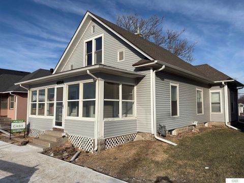 Photo of 4834 Adams Street, Lincoln, NE 68504 (MLS # 22535335)