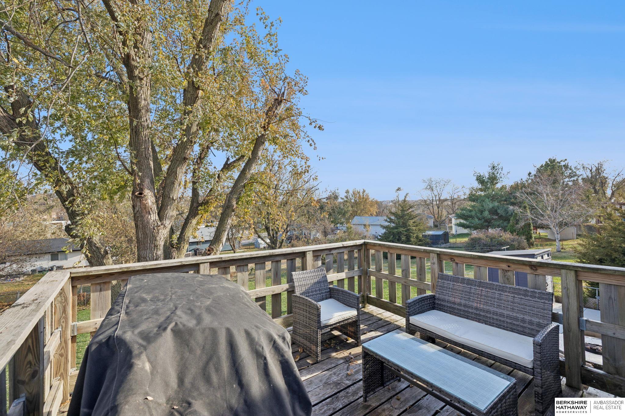 Omaha, Nebraska 68022, United States, 3 Bedrooms Bedrooms, ,2 BathroomsBathrooms,Residential,Pending,244641