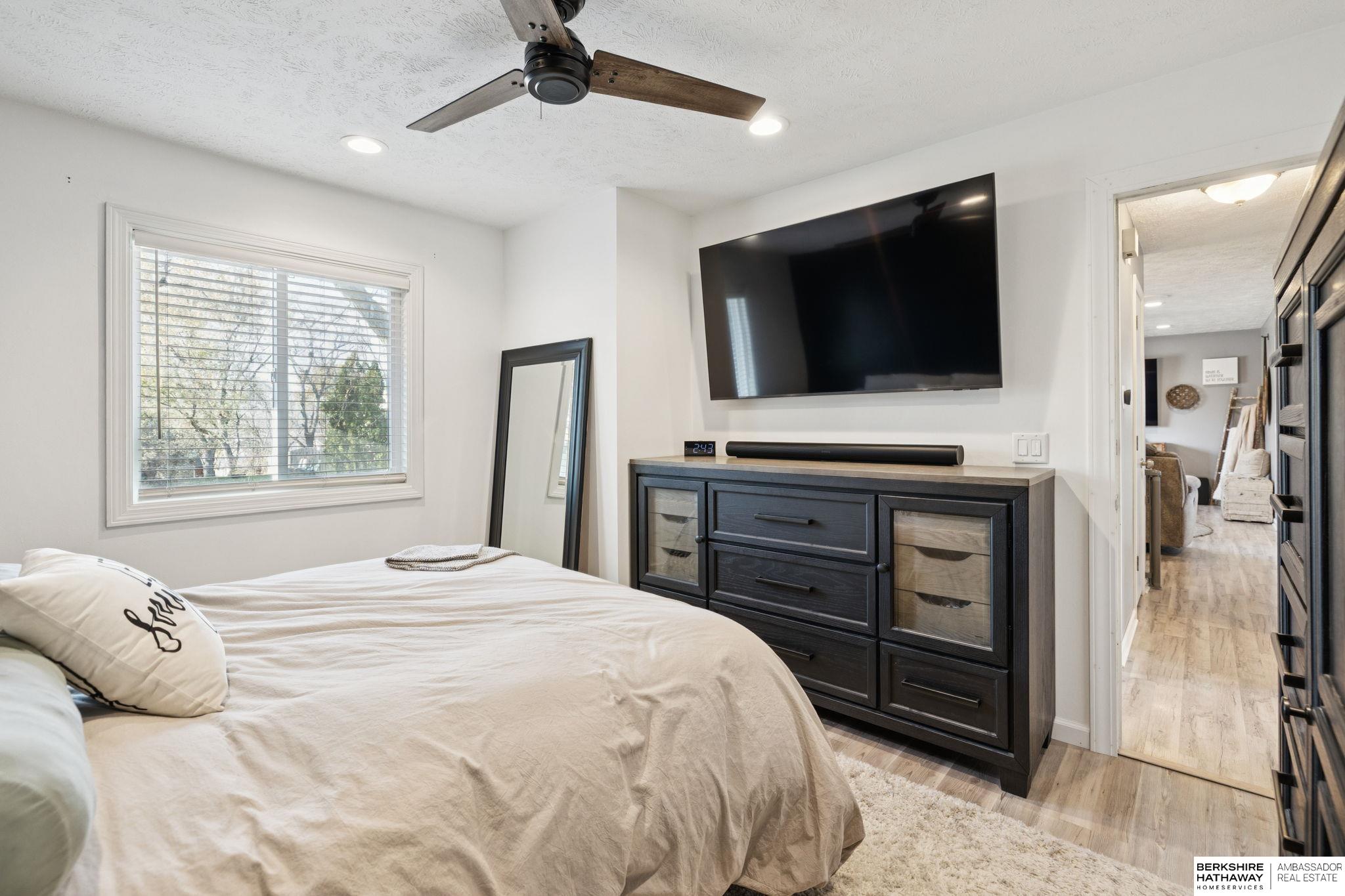 Omaha, Nebraska 68022, United States, 3 Bedrooms Bedrooms, ,2 BathroomsBathrooms,Residential,Pending,244641