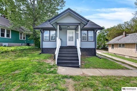 Photo of 4115 Maple Street, Omaha, NE 68111 (MLS # 22612698)