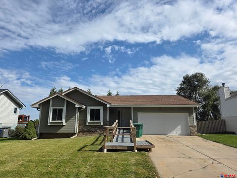 Photo of 7837 S 70 Street, La Vista, NE 68128 (MLS # 22529376)