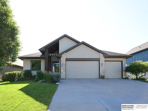 Photo of 6535 N 157 Street, Omaha, NE 68116 (MLS # 22524915)