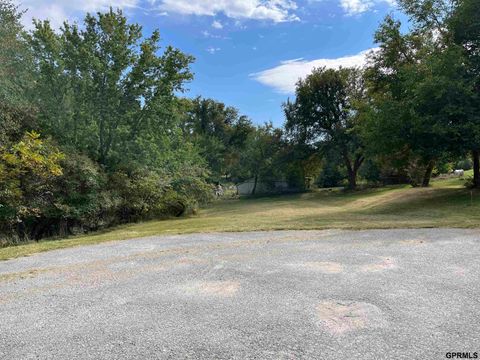 Photo of 2709 Byron Road, Plattsmouth, NE 68048 (MLS # 22608273)