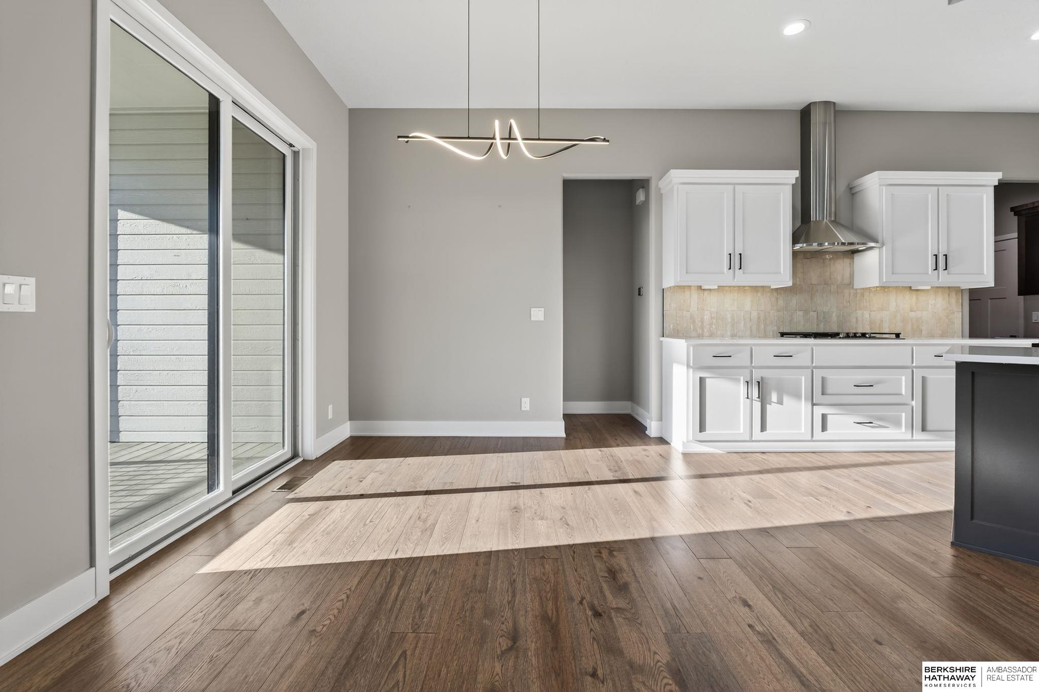 Omaha, Nebraska 68136, United States, 4 Bedrooms Bedrooms, ,3 BathroomsBathrooms,Residential,Active,225515